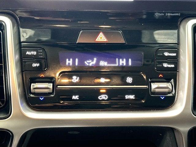 used 2022 Kia Sorento car, priced at $27,805