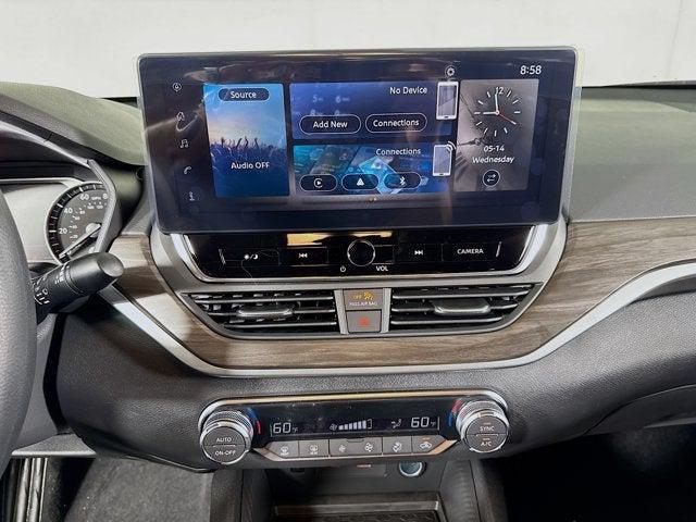 new 2025 Nissan Altima car, priced at $30,695