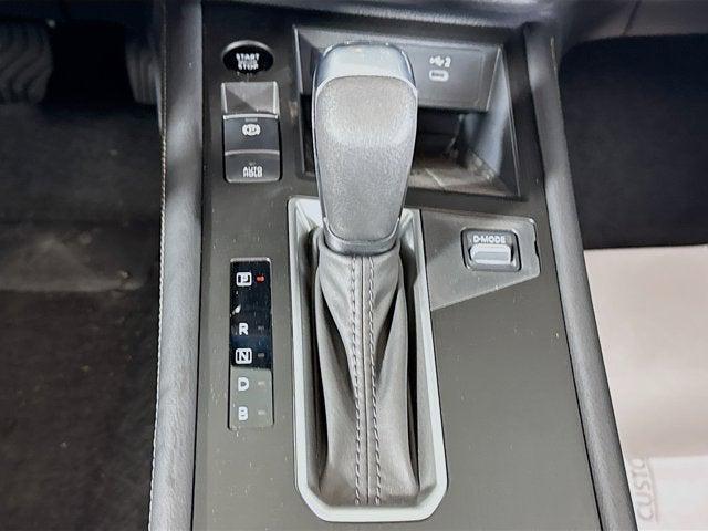 new 2025 Nissan Kicks car, priced at $30,005