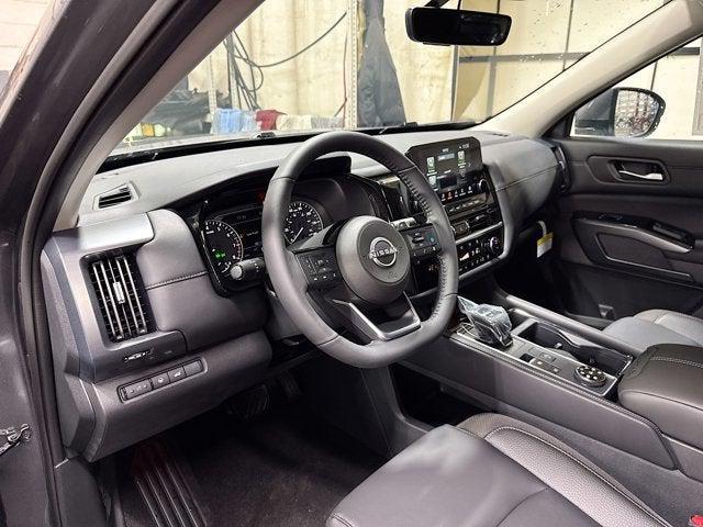 new 2025 Nissan Pathfinder car, priced at $46,220