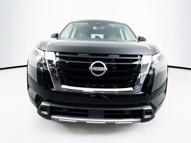 new 2025 Nissan Pathfinder car, priced at $49,555