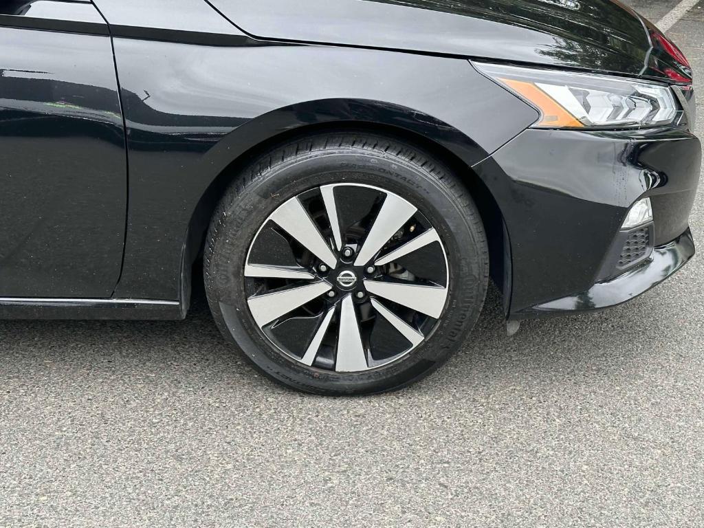 used 2022 Nissan Altima car, priced at $21,999