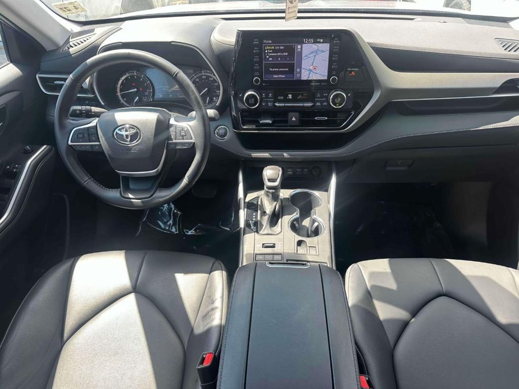 used 2022 Toyota Highlander car, priced at $36,607