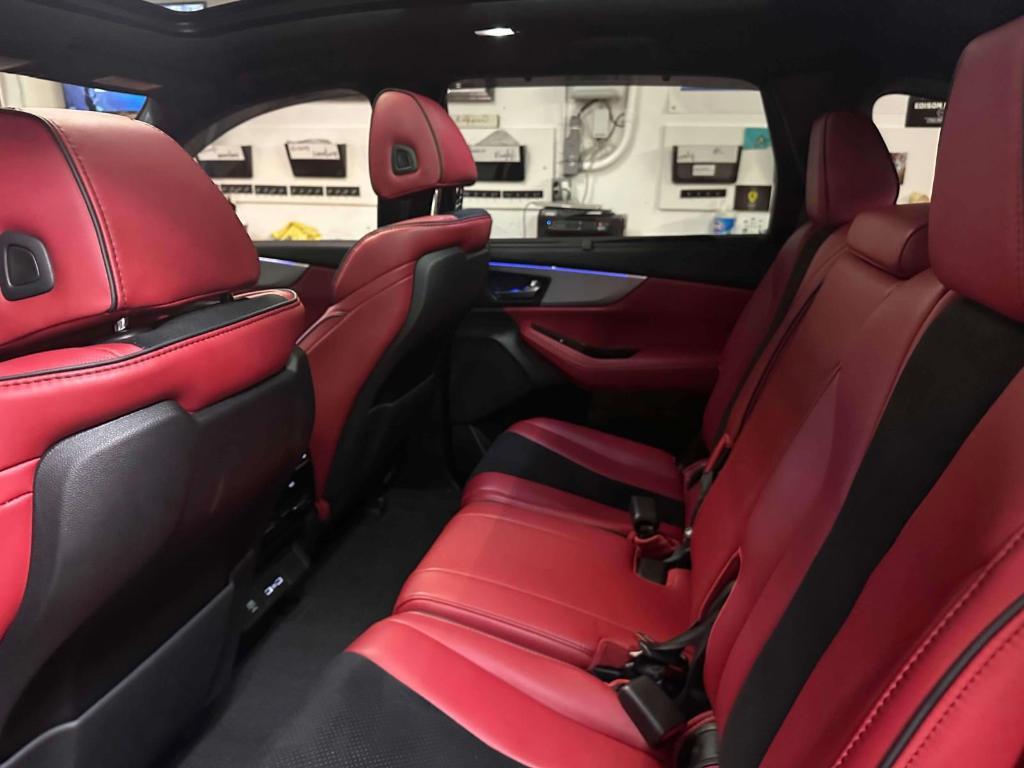 used 2024 Acura MDX car, priced at $45,511