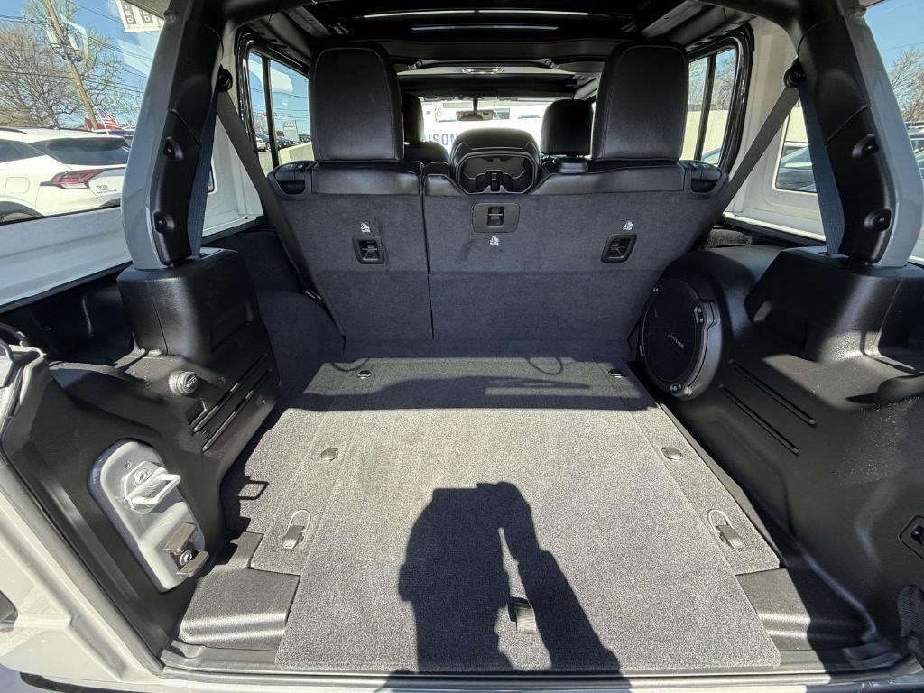 used 2021 Jeep Wrangler Unlimited car, priced at $39,891