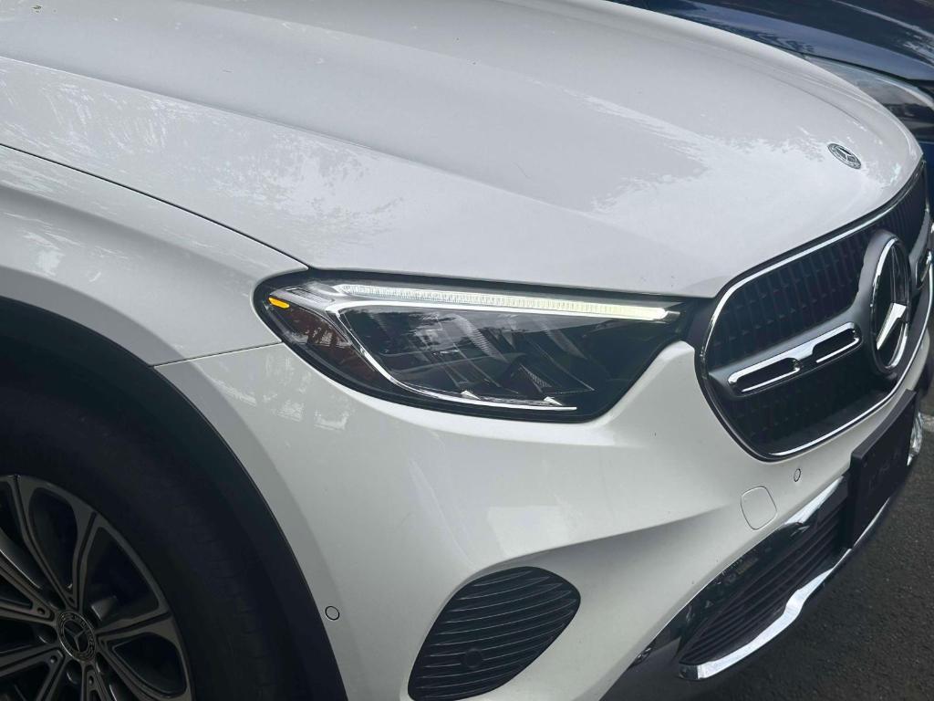 used 2024 Mercedes-Benz GLC 300 car, priced at $35,059