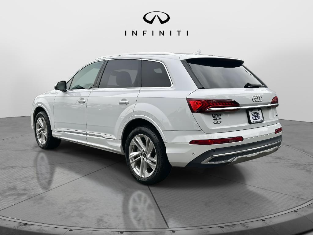 used 2024 Audi Q7 car, priced at $41,554