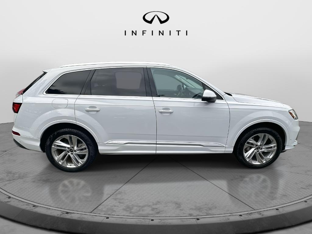 used 2024 Audi Q7 car, priced at $41,554