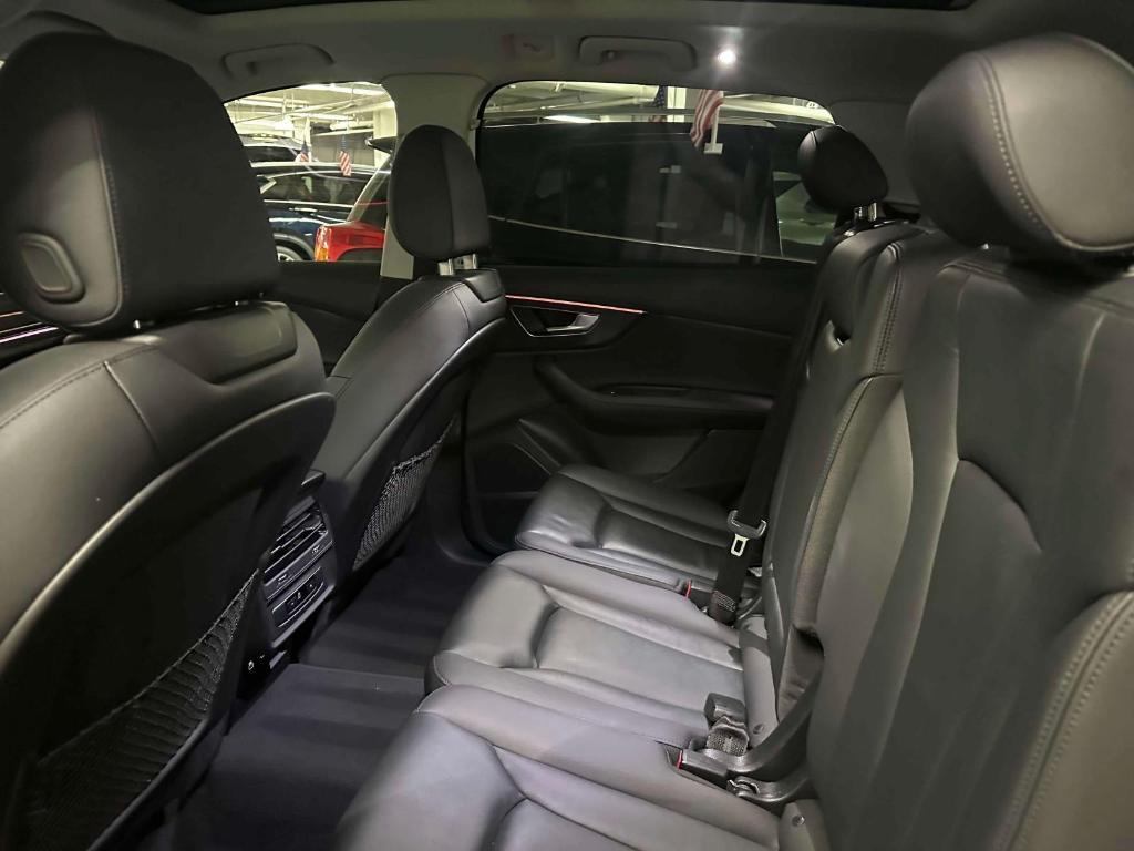 used 2024 Audi Q7 car, priced at $41,554