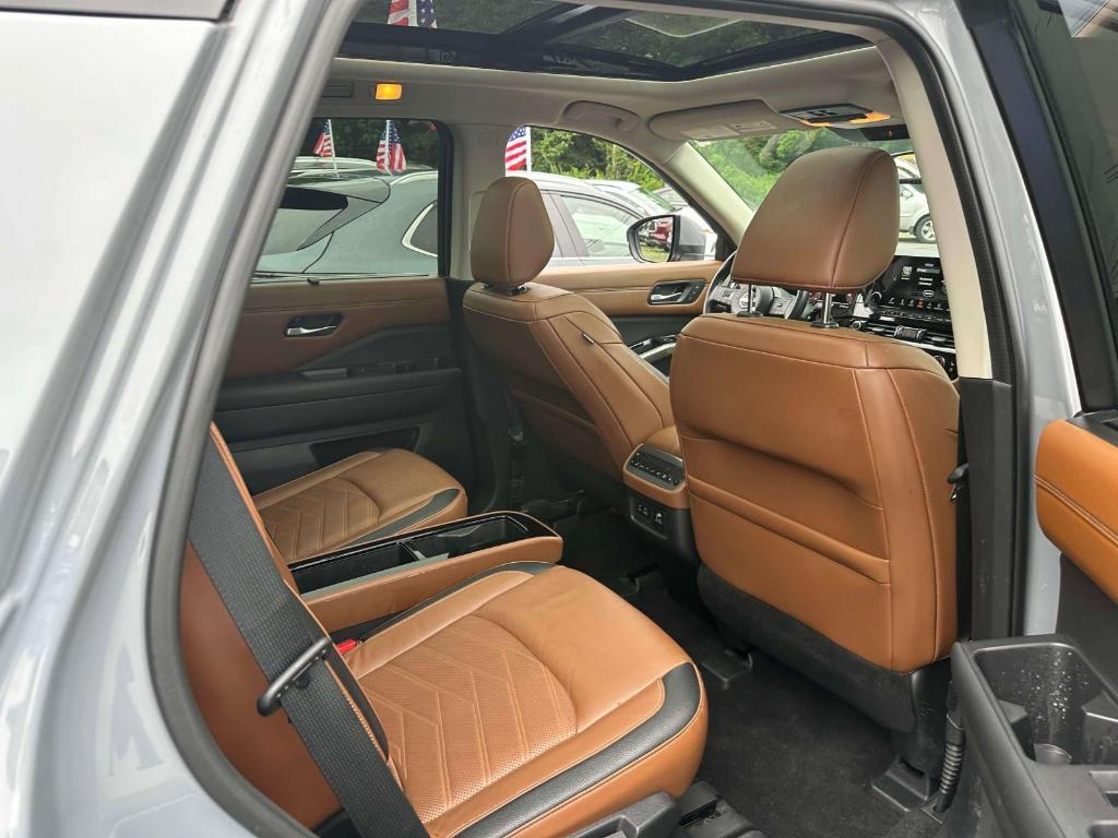 used 2022 Nissan Pathfinder car, priced at $31,991