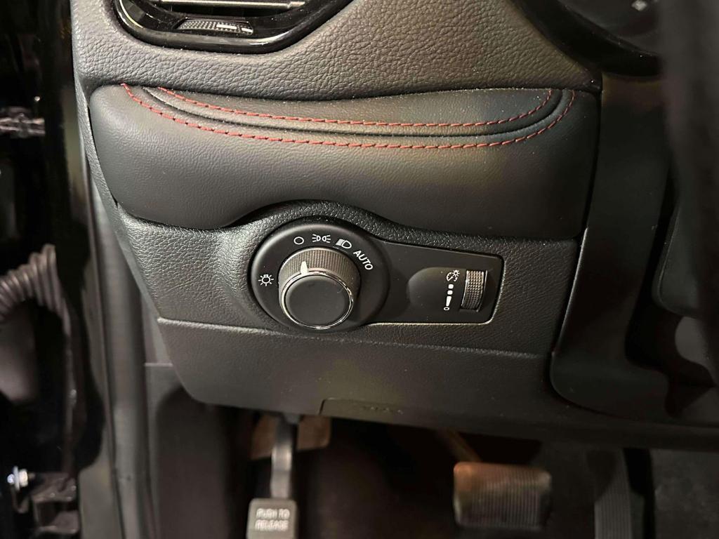 used 2024 Dodge Durango car, priced at $33,639