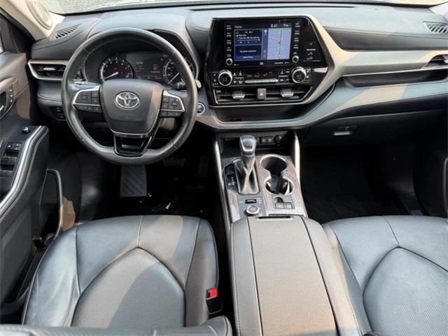 used 2020 Toyota Highlander car, priced at $32,427