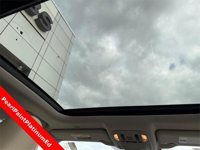 used 2021 Toyota Highlander car, priced at $37,989