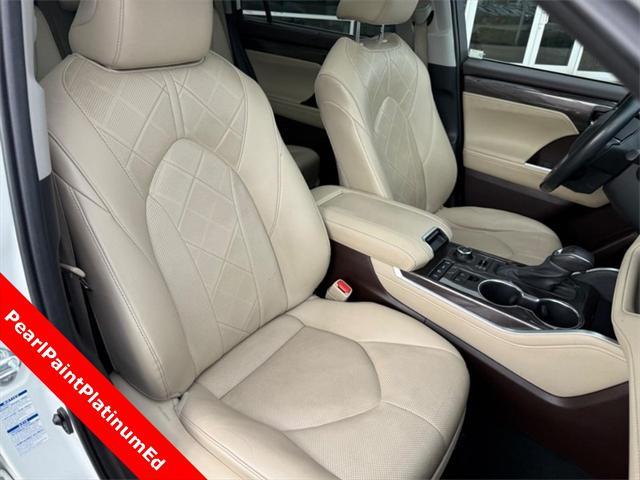 used 2021 Toyota Highlander car, priced at $37,989