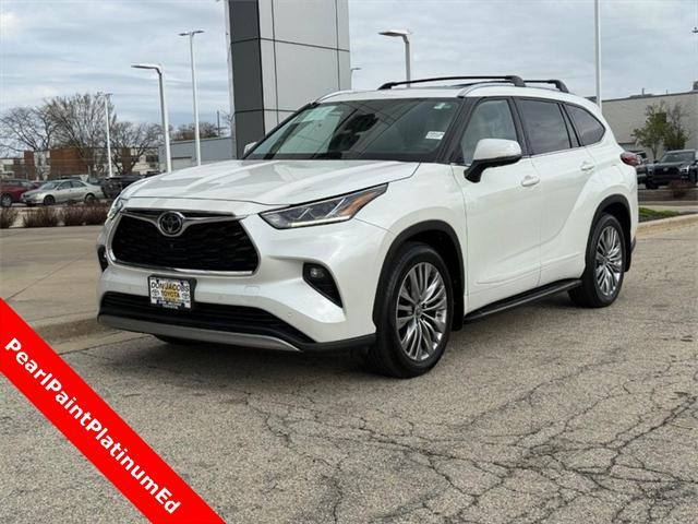 used 2021 Toyota Highlander car, priced at $37,989