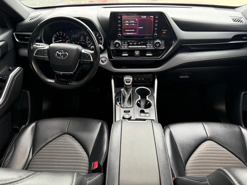 used 2021 Toyota Highlander car, priced at $33,445