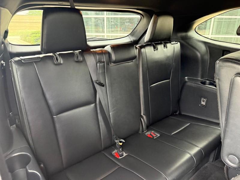 used 2021 Toyota Highlander car, priced at $33,445
