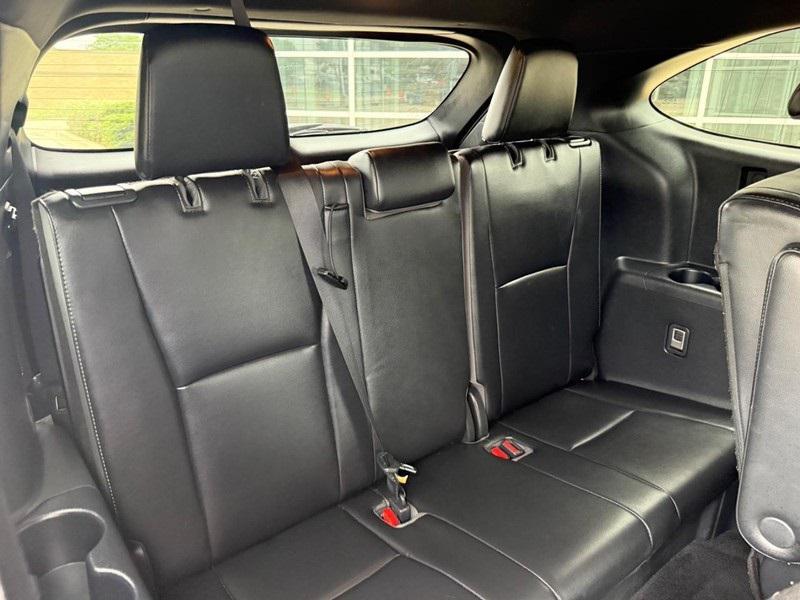 used 2021 Toyota Highlander car, priced at $33,771
