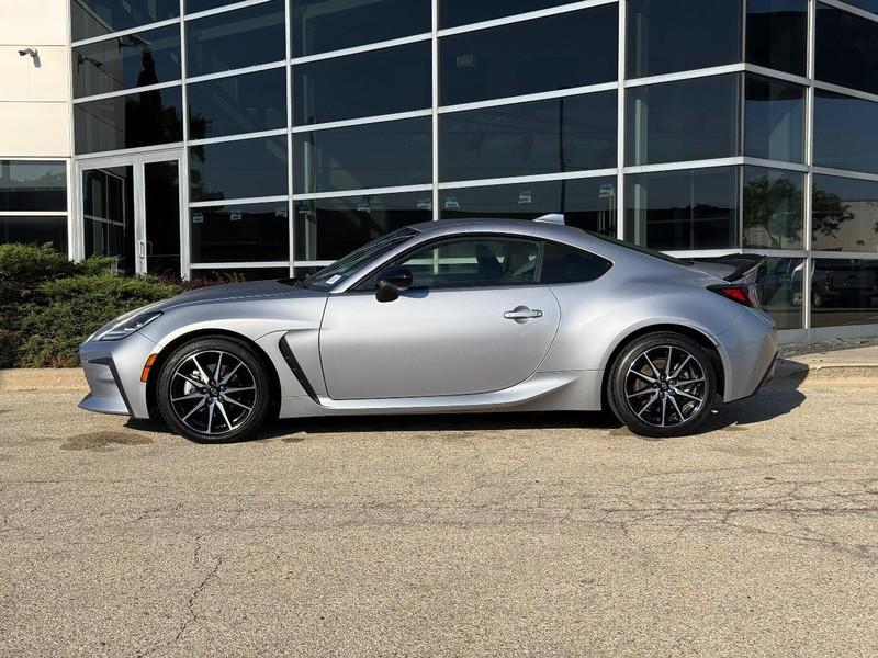 used 2024 Toyota GR86 car, priced at $26,769