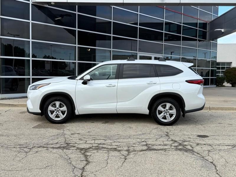 used 2023 Toyota Highlander car, priced at $30,348