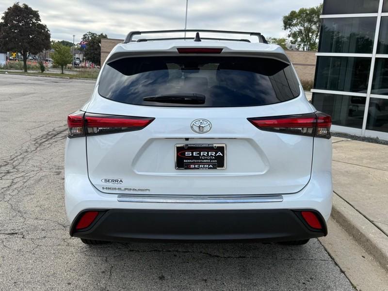 used 2023 Toyota Highlander car, priced at $30,348