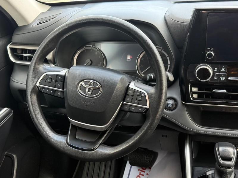 used 2023 Toyota Highlander car, priced at $30,348