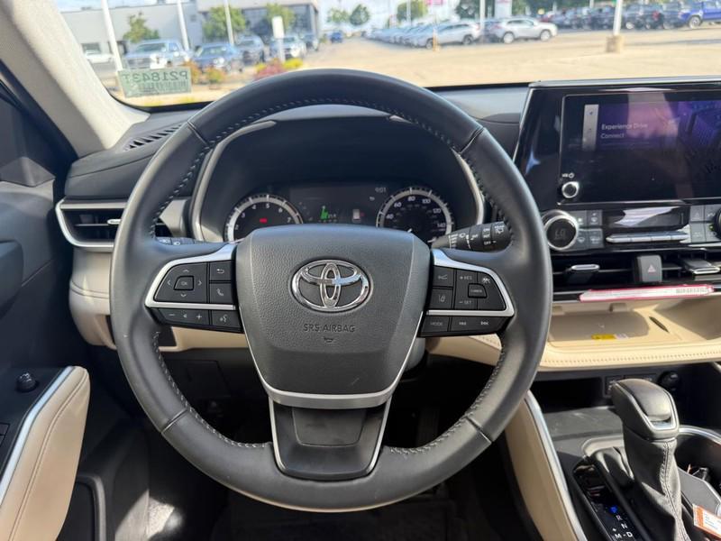 used 2024 Toyota Highlander car, priced at $44,965