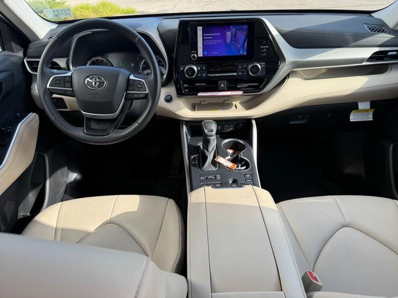 used 2024 Toyota Highlander car, priced at $44,965