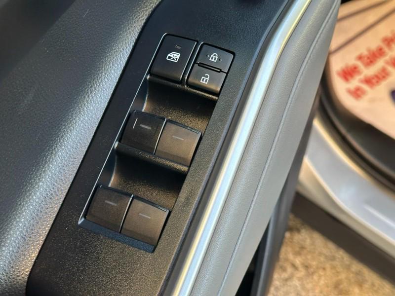 used 2021 Toyota Highlander car, priced at $25,590