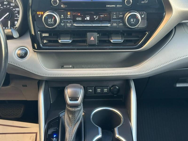 used 2021 Toyota Highlander car, priced at $25,590