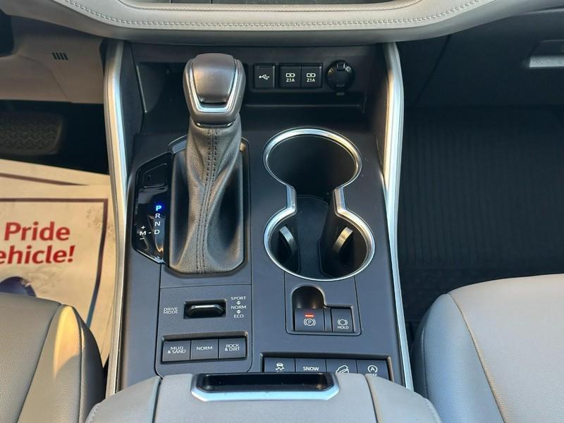 used 2021 Toyota Highlander car, priced at $25,590