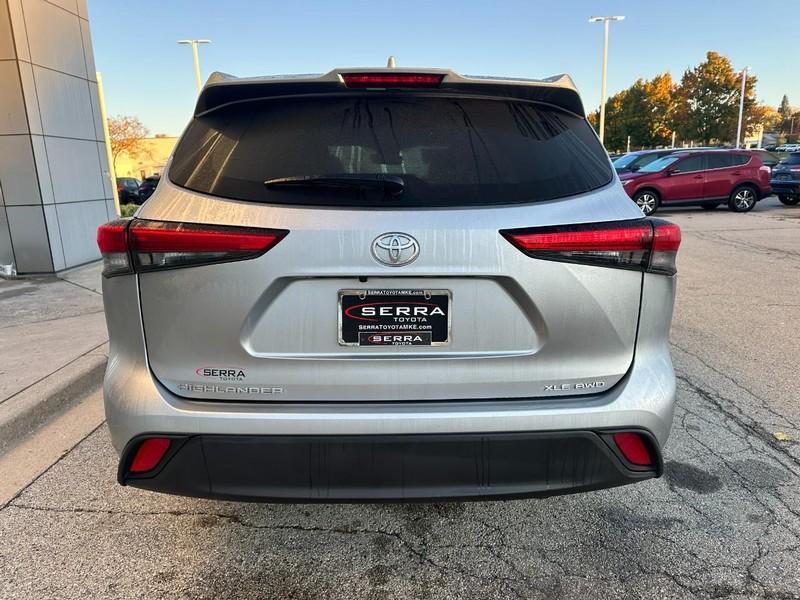 used 2021 Toyota Highlander car, priced at $25,590