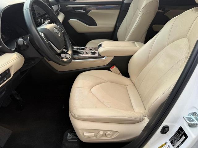 used 2023 Toyota Highlander car, priced at $42,600