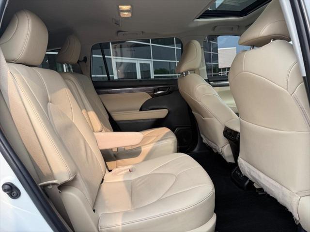 used 2023 Toyota Highlander car, priced at $42,600