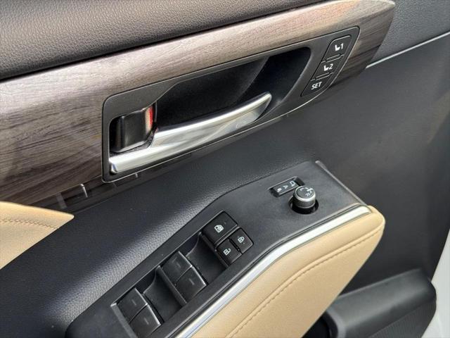 used 2023 Toyota Highlander car, priced at $42,600