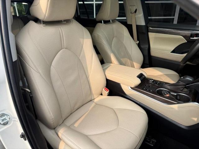 used 2023 Toyota Highlander car, priced at $42,600