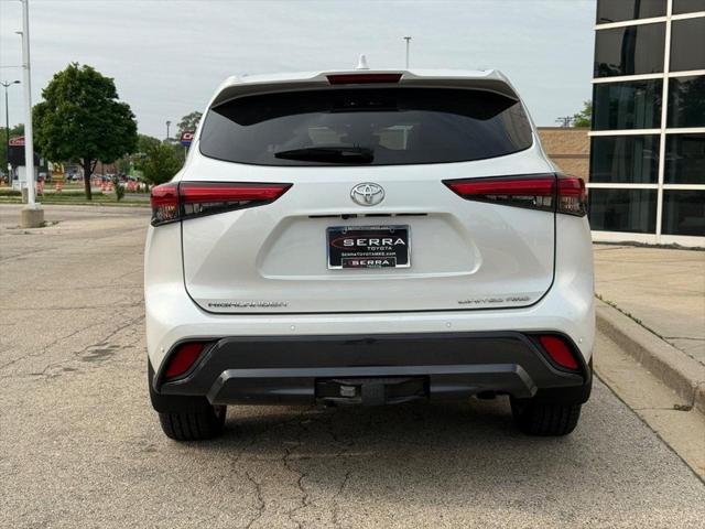 used 2023 Toyota Highlander car, priced at $42,600