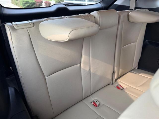 used 2023 Toyota Highlander car, priced at $42,600