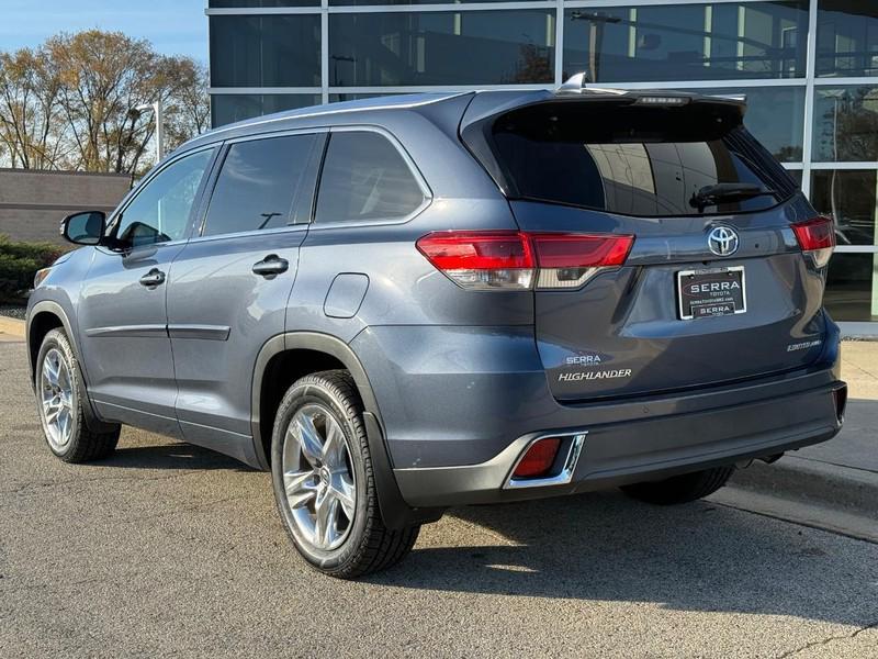 used 2018 Toyota Highlander car, priced at $25,777