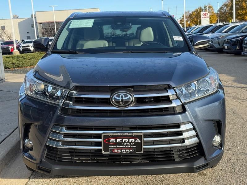 used 2018 Toyota Highlander car, priced at $25,777
