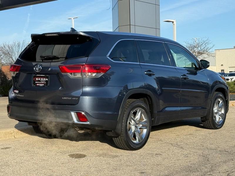 used 2018 Toyota Highlander car, priced at $25,777