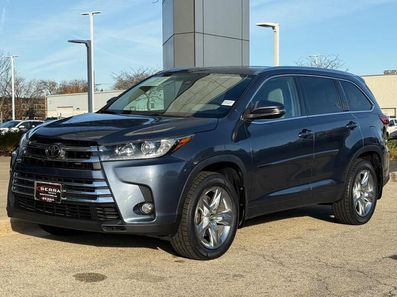 used 2018 Toyota Highlander car, priced at $25,777