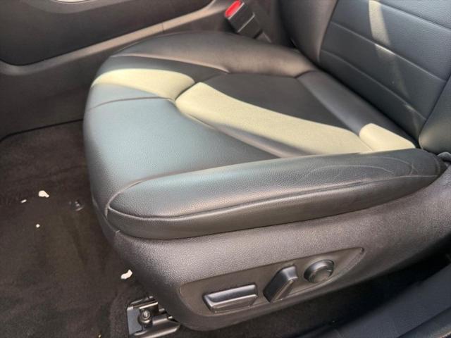 used 2022 Toyota Highlander car, priced at $37,770
