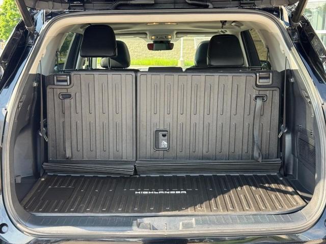 used 2022 Toyota Highlander car, priced at $37,770