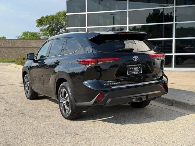used 2022 Toyota Highlander car, priced at $37,770