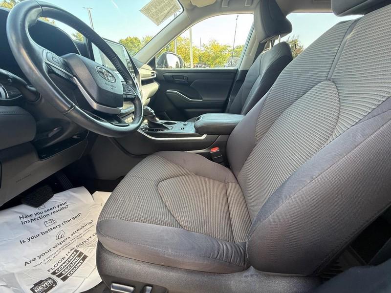 used 2023 Toyota Highlander car, priced at $33,380