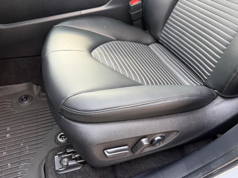 used 2025 Toyota Highlander car, priced at $48,550