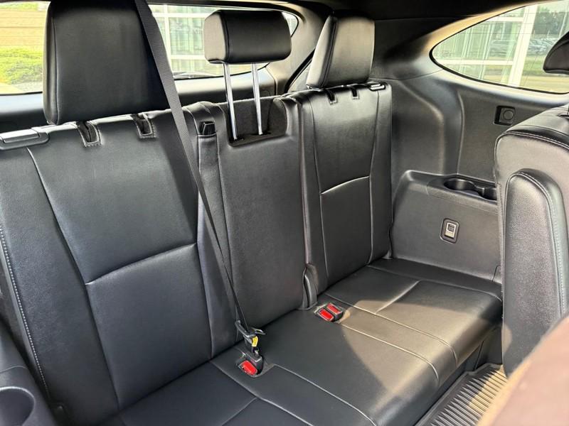 used 2025 Toyota Highlander car, priced at $48,550