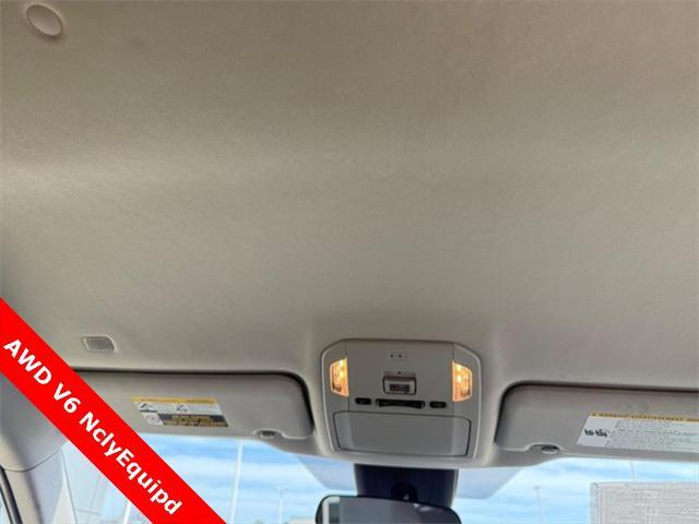 used 2022 Toyota Highlander car, priced at $32,296