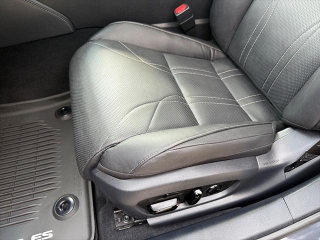 used 2025 Lexus ES 300h car, priced at $50,989